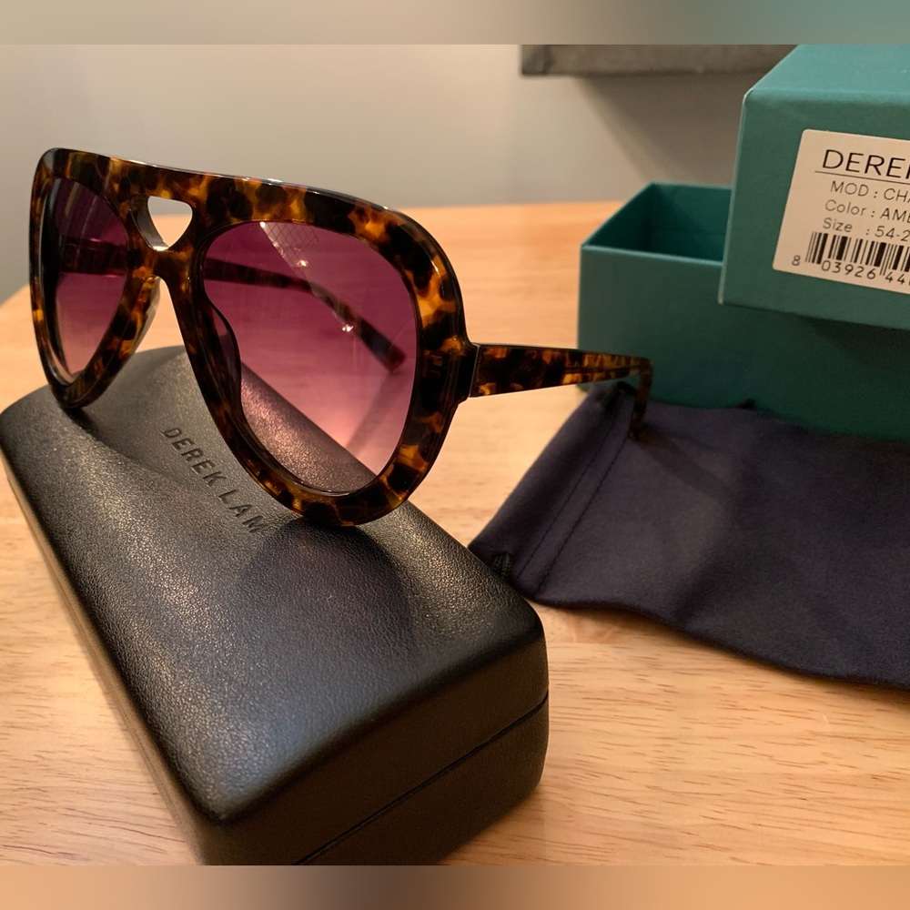 Derek Lam Charlotte Sunglasses in Amber Tortoise - Retro Chunky Shades